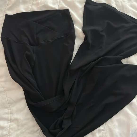 Aerie offline flare leggings - Picture 4 of 6